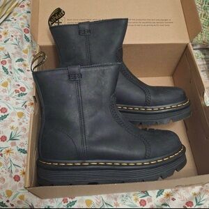 Doc martens zebzag rigger wyoming boot